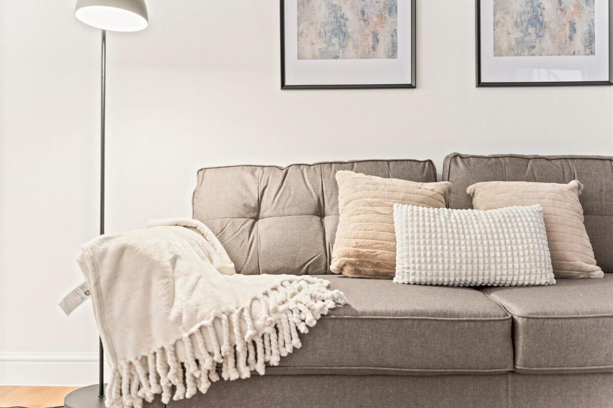 Furnished 6 Bedroom - Parking, Monthly Holiday home *